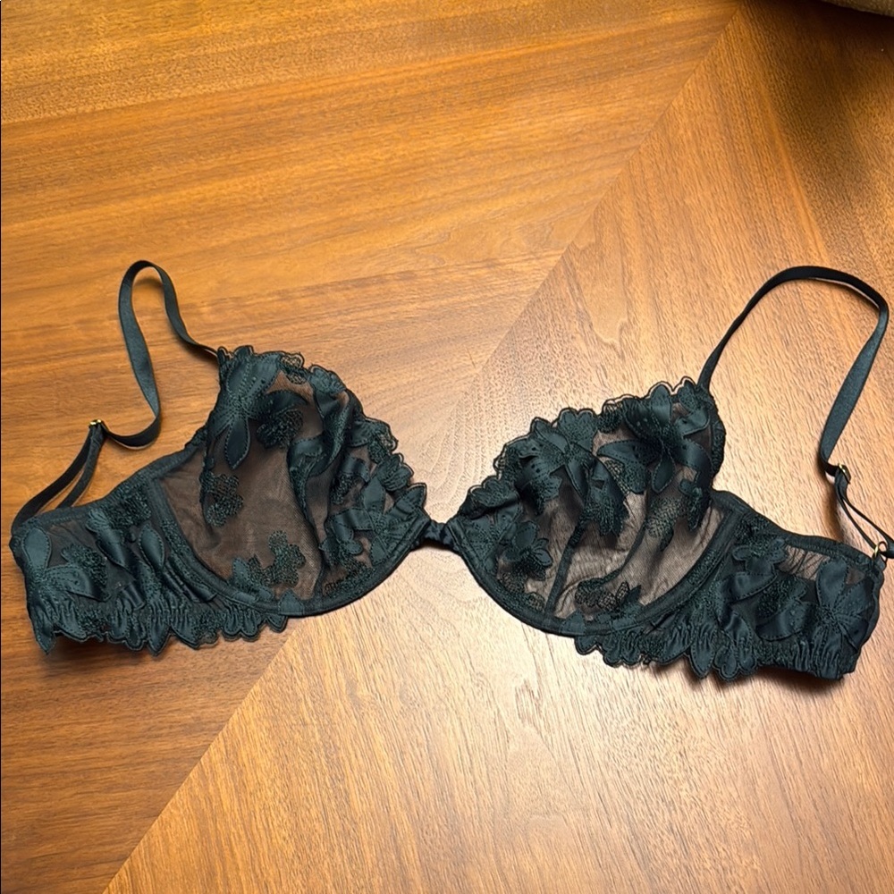 Victoria's Secret Black Sheer Lace Underwire Bra